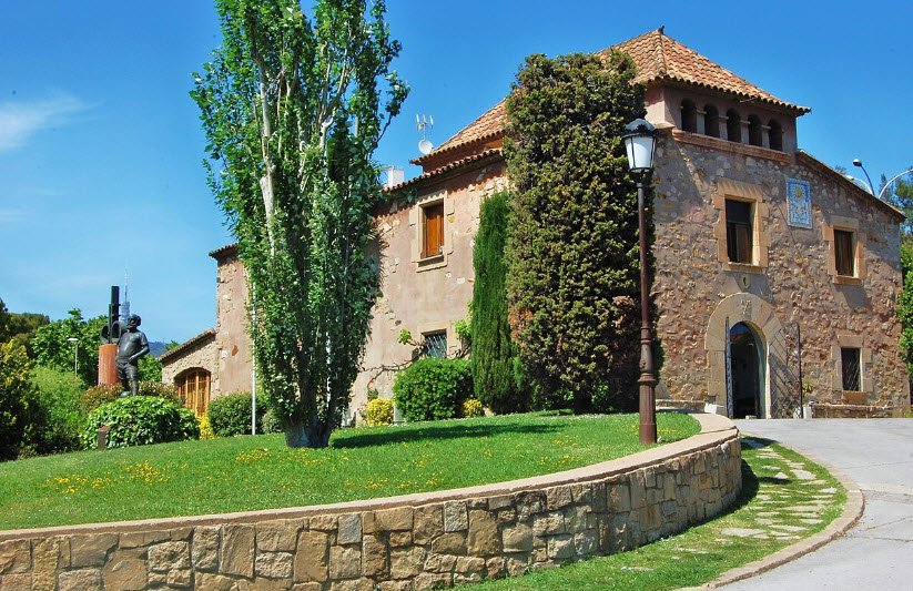 Vil·la Urrutia, Spain